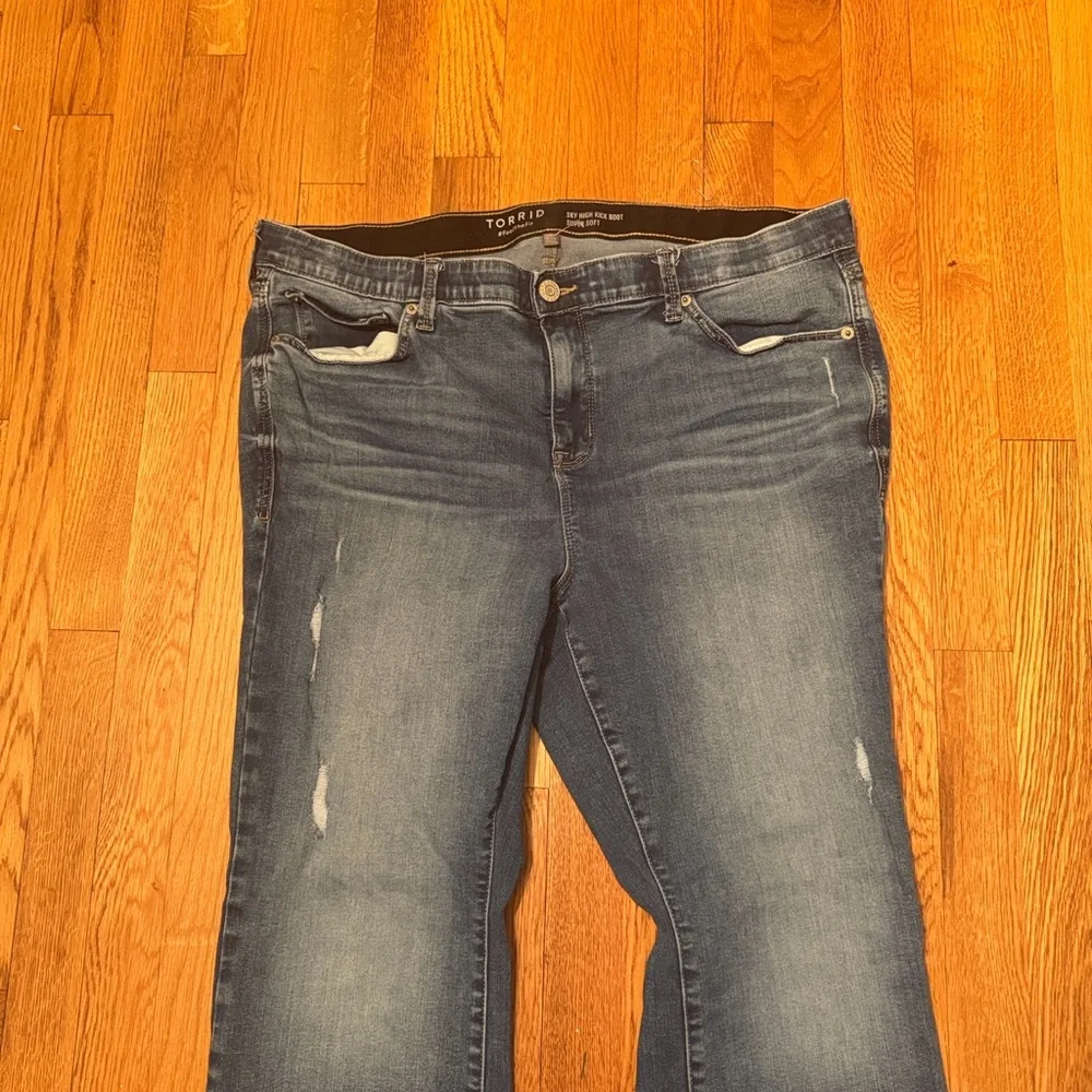 Torrid Sky High Kick Boot High-Rise Jean. - Picture 5 of 7